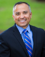 Gainesville dentist, Dr. Gabriel Nossa