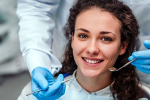 woman at a dental checkup