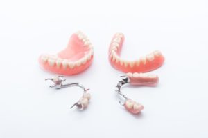 set of dentures 